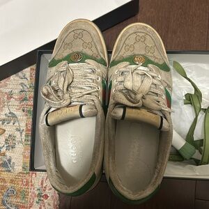 Men’s 4.5 ( like women 8/ 8.5)Gucci, worn, final sale.